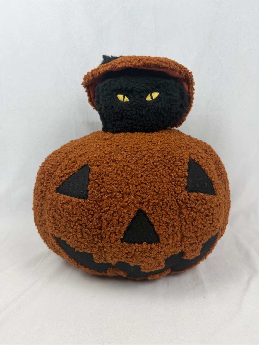 Pottery Barn Peek a Boo Cat Jack o' Lantern Pumpkin Plush Pillow Halloween NWT
